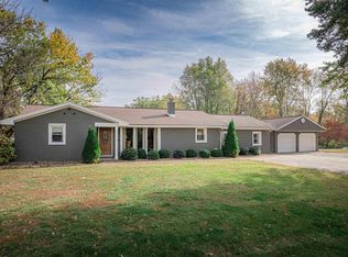 2811 Rexing Rd, Wadesville, IN 47638