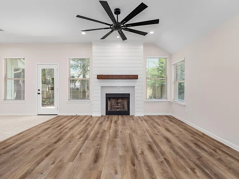 42 Camber Pine Pl — Photo 7