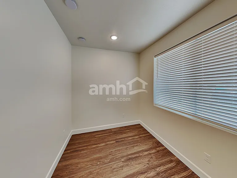 214 N Dry Creek Rd — Photo 7