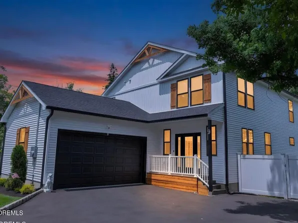 9 Pica Pl, Tinton Falls, NJ 07724