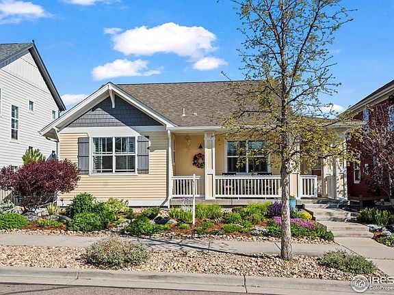 2nd image of 2827 Twin Lakes Cir