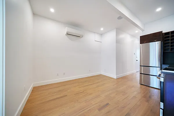 Rented by Bedford And Dean LLC | media 5