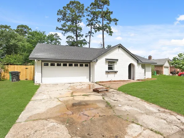 24607 Green Moss Dr, Huffman, TX 77336