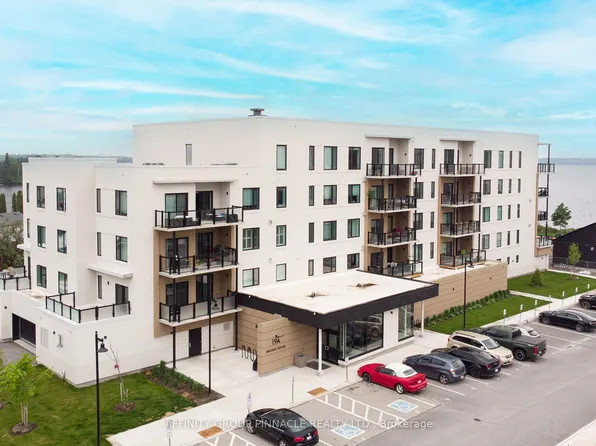 19 A West St N #302, Kawartha Lakes, ON K0M 1N0