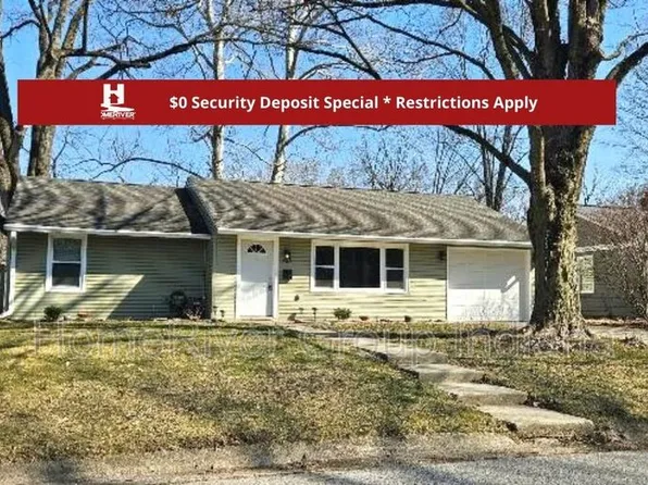 525 Eagle View Ct, Zionsville, IN 46077