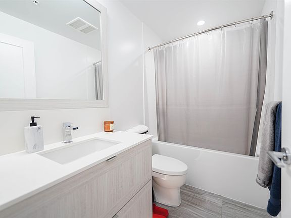 4th image of 2351 Beta Ave #1608
