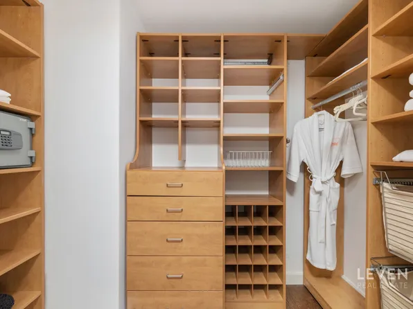 100 West 58th Street image 6 of 17