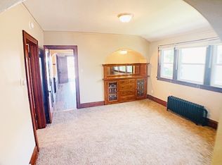2964 S 14th St, Milwaukee, WI 53215
