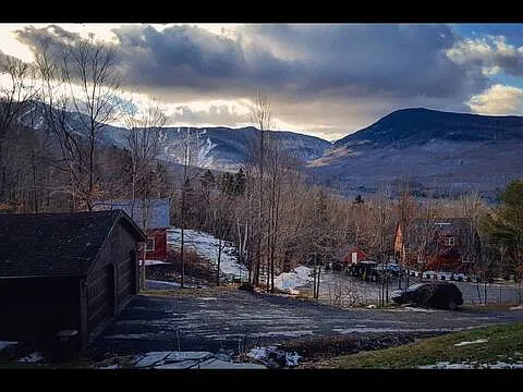 Smugglers Loop Dr — Photo 5