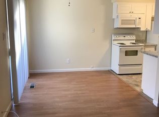 17 Quay Ct APT 5, Sacramento, CA 95831