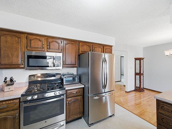 5th image of 1515 Highview Dr