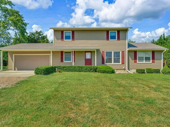 4436 SE 37th St, Topeka, KS 66605