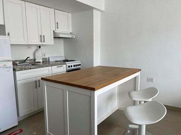 3rd image of 1250 West Ave APT 14K