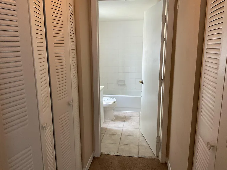 4163 N Haverhill Rd #1217 — Photo 8