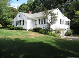4 Rosewood Dr, Easton, CT 06612