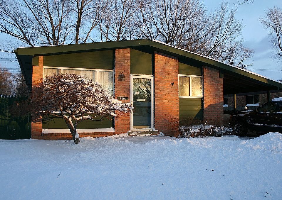 1st image of 4002 Edgeland Ave