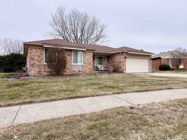 41247 Julie Ct, Clinton Township, MI 48038
