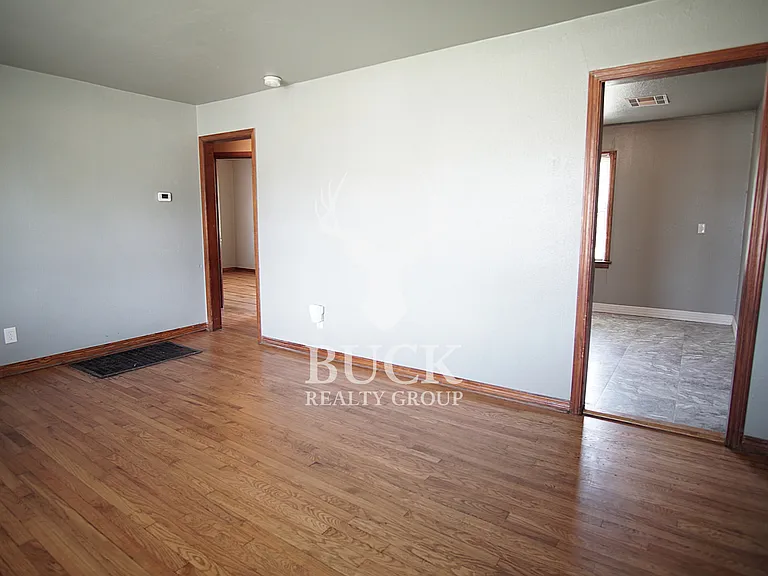 6706 SE 15th St — Photo 6