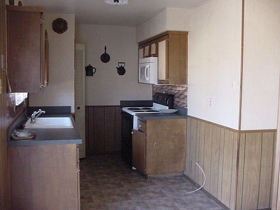 2nd image of 1110 Cielo Vista Dr