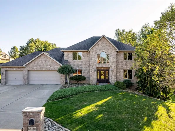 12620 Glennwood Dr, Irwin, PA 15642