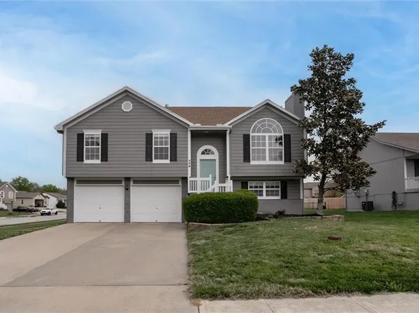 508 Secretariat St, Raymore, MO 64083