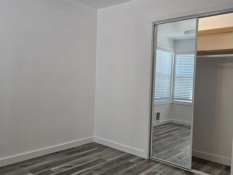 8708 SE 32nd Ave — Photo 5
