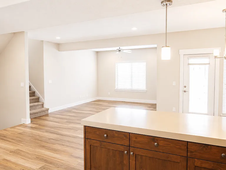 923 S Aspen Way — Photo 6