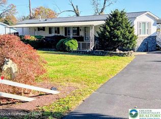 3211 W Dannersville Rd, Northampton, PA 18067