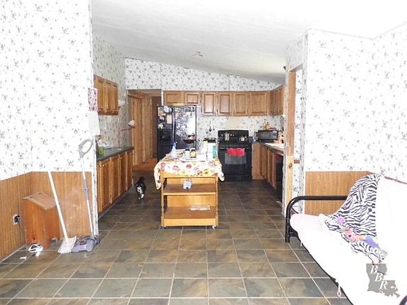 3rd image of 113 E 146th St