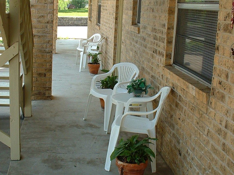 1st image of 500 College Ave APT 560