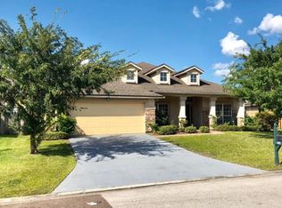 609 Summer Breeze Dr N, Jacksonville, FL 32218