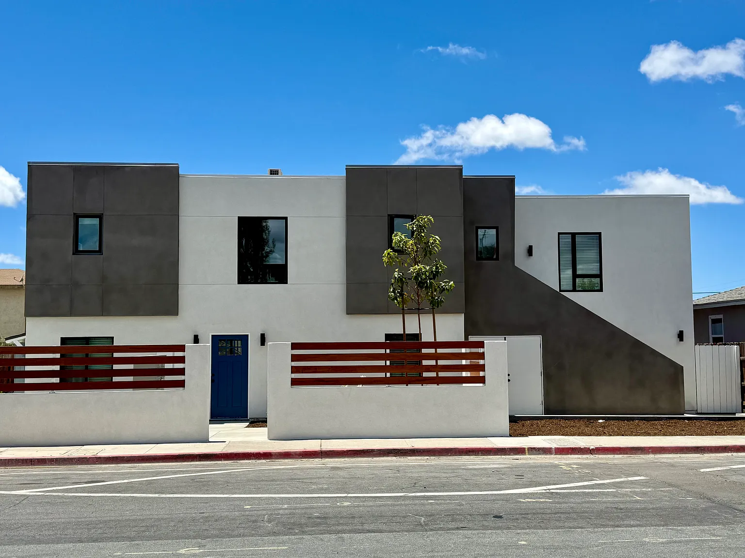 2 bed, 750 sqft, $2,795 — Photo 1