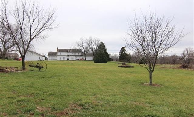 2nd image of 7055 Clare Rd