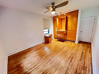 Rented by Sterea Agency