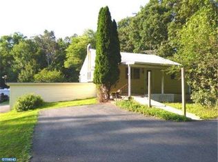 48 Ridge Rd, Hopewell, NJ 08525