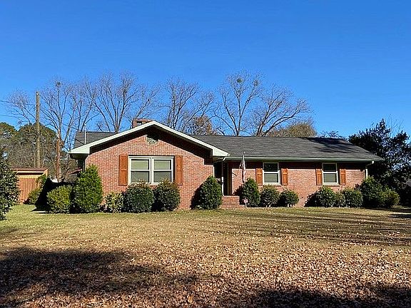 Large Setback Frnt Yrd