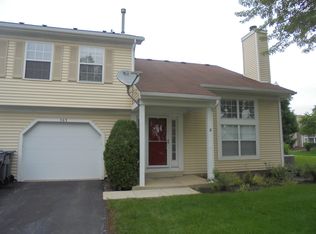 1273 Thorndale Ct, Elgin, IL 60120