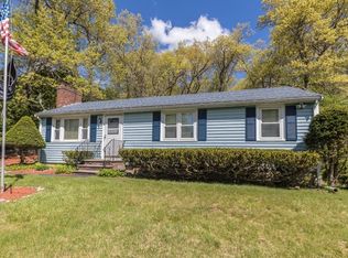 18 Pine Ridge Dr, Ayer, MA 01432