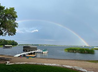 6 Peninsula Rd, White Bear Lake, MN 55110