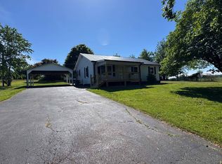 464 Dickens School Rd, Albany, KY 42602