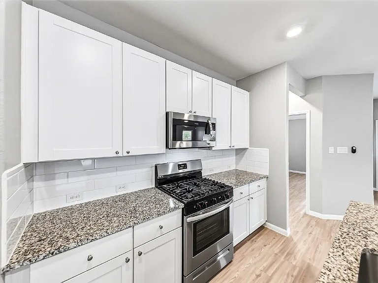 6827 Pail Pl — Photo 10
