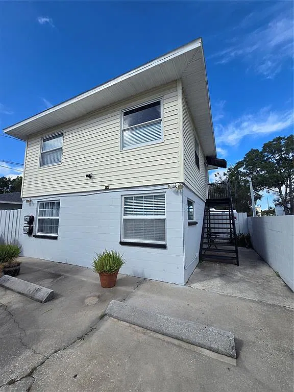 1 bed, 1.0 bath, 570 sqft, $1,400 — Photo 1