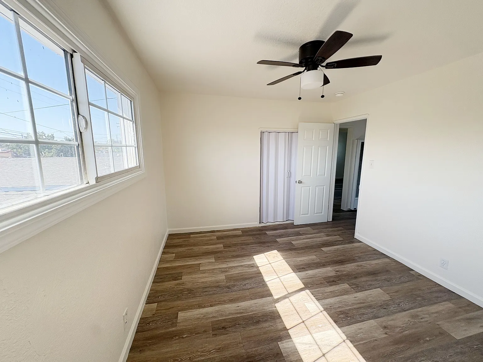 Flora - Fishburn - 6328 Fishburn #D — Photo 2
