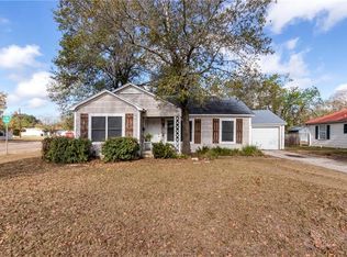 400 Mitchell St, Bryan, TX 77801