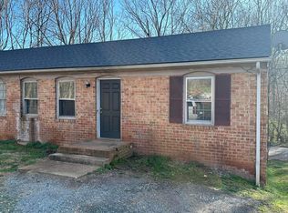 183 Loch Ln APT 203, Amherst, VA 24521
