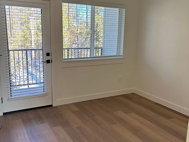 Luxury Apartment in La Pine! — Photo 16