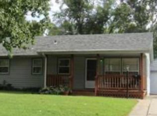 5701 SW 14th St, Topeka, KS 66604