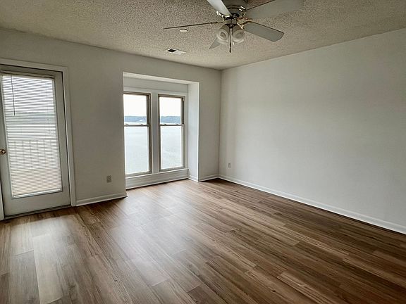5th image of 9816 Emerald Point Dr Unit 10