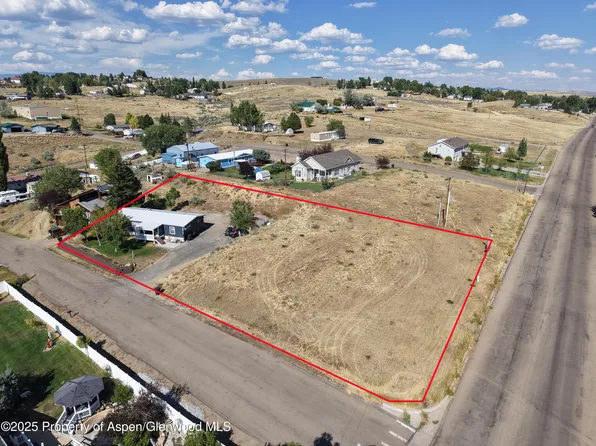 733 Prairie Ave, Craig, CO 81625