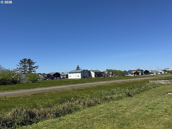 3rd image of 35390 Brooten Rd